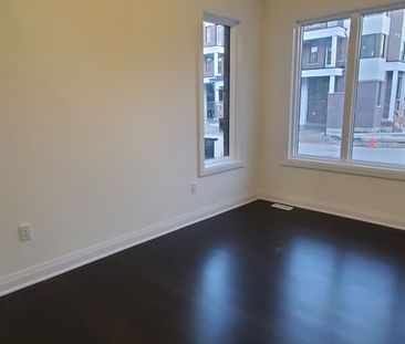 For Lease - 18 Kings hill Drive, Brampton, Ontario - Photo 1