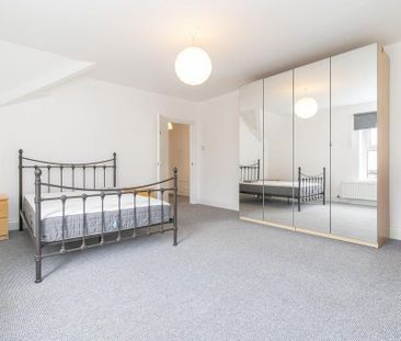 2 bedroom flat to rent - Photo 6