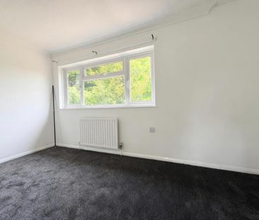 4 bedroom detached house to rent - Photo 3