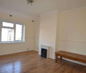 Halbutt Street, Dagenham, RM9 - Photo 3