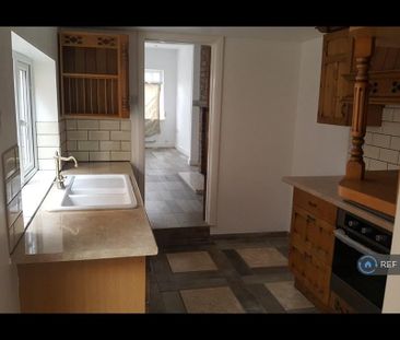 3 bedroom terraced house to rent - Photo 1