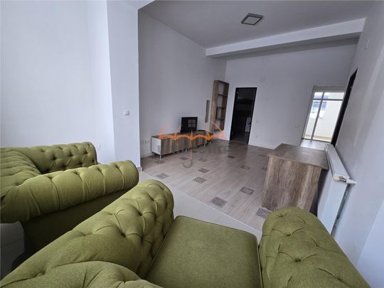 DE INCHIRIAT ap 3 cam, modern, gradina, parcare, 60mp, 470 euro - Photo 1