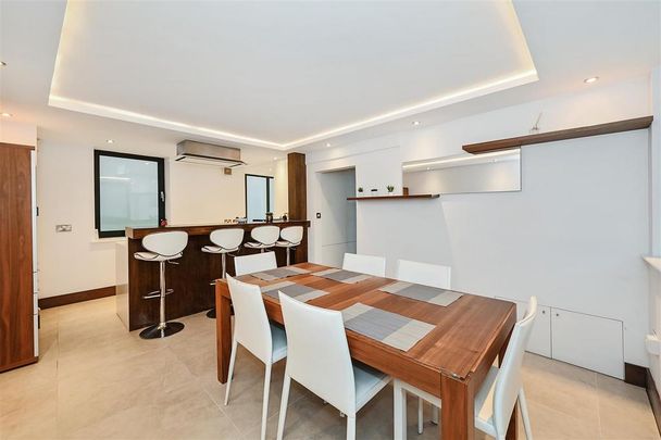 4 bedroom townhouse to rent - Photo 1