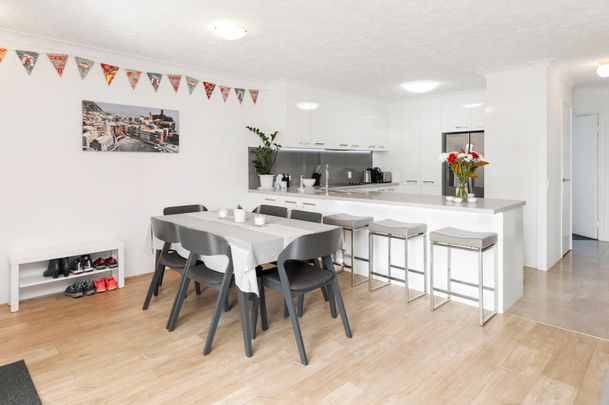 14/6 Purli Street, Surfers Paradise QLD 4217 - Apartment For Rent - $850 | Domain - Photo 1