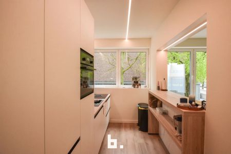 Prachtig gerenoveerd appartement met 3 slaapkamers - Photo 3