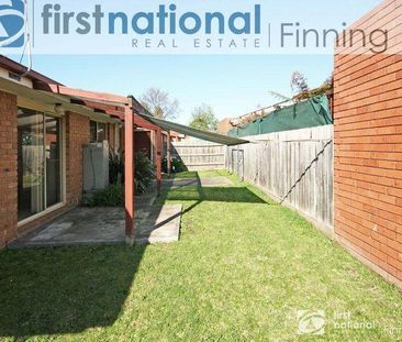 CLOSE TO CRANBOURNE SHOPPING CENTRE - Photo 2