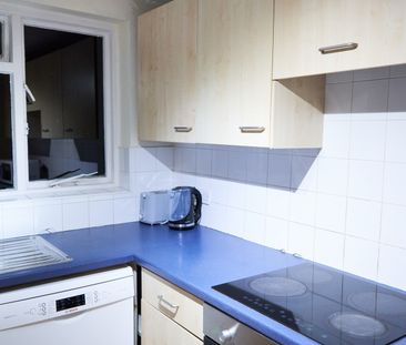 Room in a Shared House, First Avenue, W10 - Photo 5