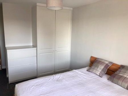 St Johns Wharf, 12a 1-3 Laganbank Road, Belfast, BT1 3LT - Photo 4