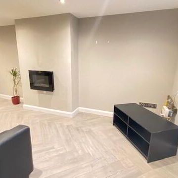 17 St Patricks Avenue, Newry, BT34 1HQ - Photo 1