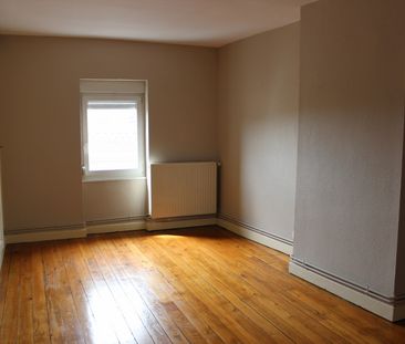 Location Appartement 5 pièces 112m² - Photo 2