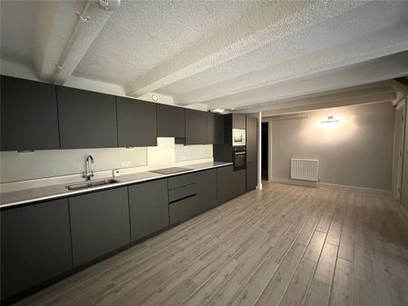 3 bedroom apartment to rent - Photo 5