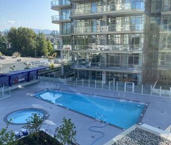 Highend 1 Bedroom at Etoile with huge wraparound balcony! - Photo 1