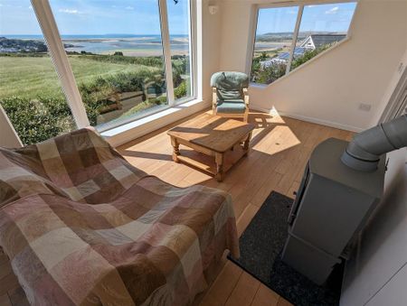 4 bedroom detached house to rent - Photo 4