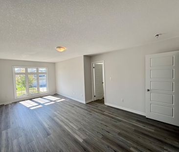 For Lease - 3186 Singleton Avenue Unit# 46, London South, Ontario - Photo 1