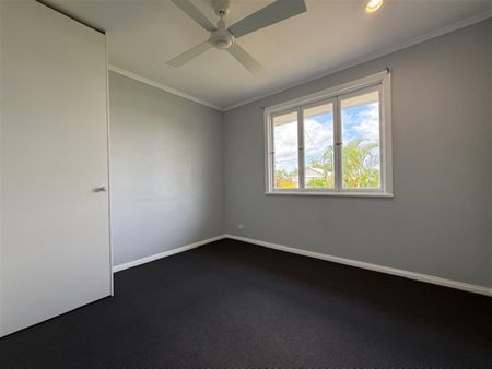 45 Powell Street, Wulguru QLD 4811 - House For Rent - $560 | Domain - Photo 5