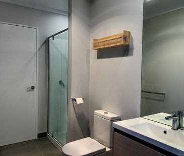 Unit 1, 71 Hobsonville Point Road, Hobsonville, Auckland - Photo 2