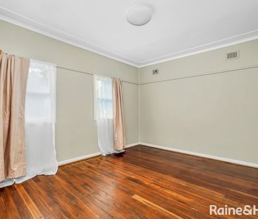 13 Blair Avenue, St Marys, NSW 2760 - Photo 2