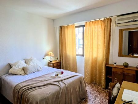 Calle del Veinticinco de Abril, Moncada, Valencian Community 46113 - Photo 3