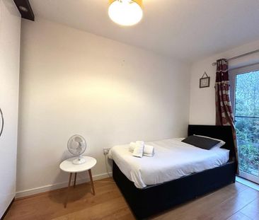 5 bedroom townhouse to rent - Photo 4
