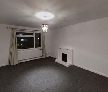 2 bedroom maisonette to rent - Photo 2