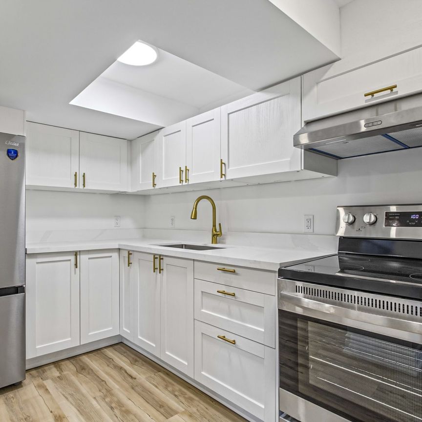 For Lease - 156 E36th Street Unit# Lower, Hamilton, Ontario - Photo 1