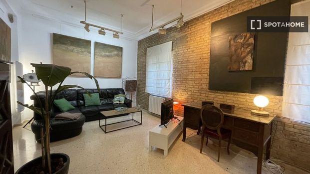 2 room luxury Apartment for rent in Valencia, Spain - Photo 1