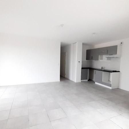 Location Appartement 4 pièces 78m² LA ROCHELLE 17000 - Photo 1