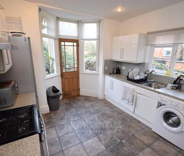 1 bedroom in a house share to rent - Photo 3