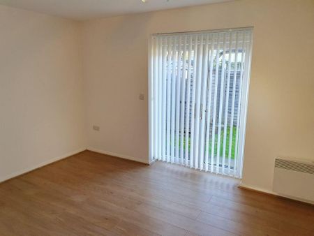 2 bedroom maisonette to rent - Photo 2