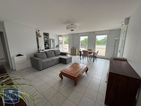 Location Appartement 4 pièces 92m² ST BENOIT 86280 - Photo 2