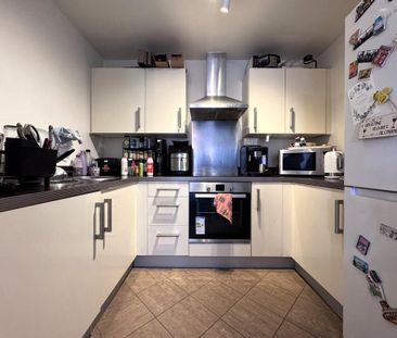 2 bedroom flat to rent - Photo 6
