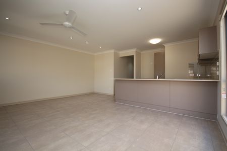 1/4A Stathis Place, Bundamba QLD 4304 - Photo 4