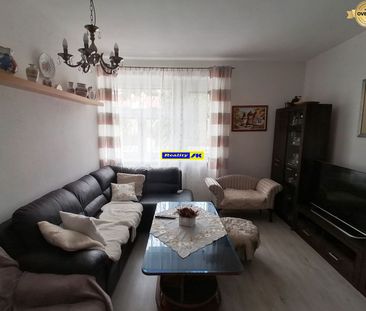 Samostatná izba na prenájom a zdieľaná kuchyňa s obývačkou s majiteľom – Fotografia 3