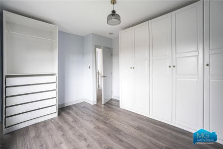 5 bedroom semi-detached house to rent - Photo 4