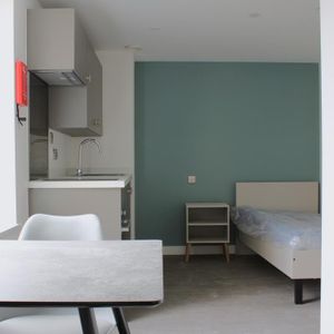 Studio to rent - Photo 2