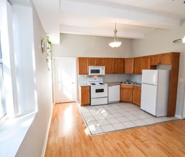 For Lease - 6365 DRUMMOND Road Unit# 114, Niagara Falls, Ontario - Photo 3