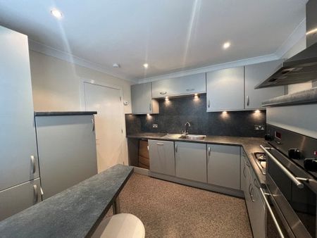 East Netherton Street, KA1 4AX - Photo 2