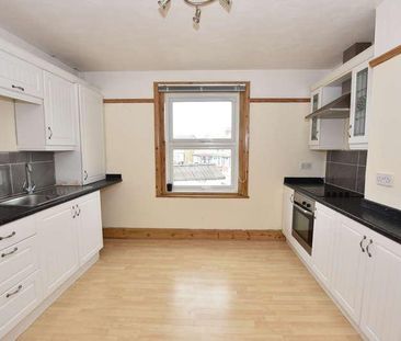 Eton Road, Clacton-on-sea, CO15 - Photo 1