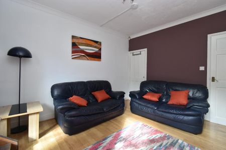 4 bedroom terraced house to rent - Photo 2
