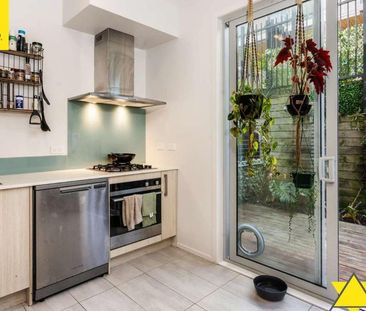 28 Ceramic Lane, New Lynn - Photo 4