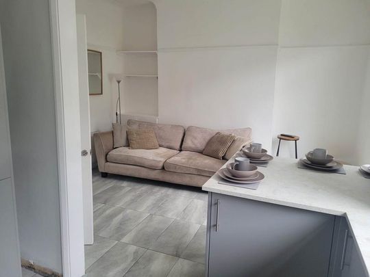 4 bedroom apartment to rent - Photo 1