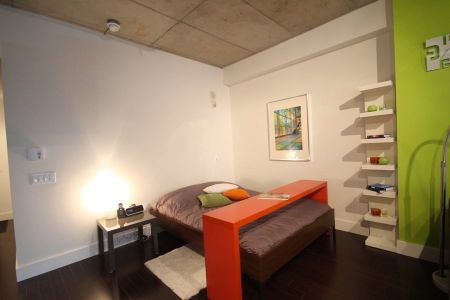 1061 Rue St Alexandre, Montréal (Ville-Marie), QC H2Z - Photo 4