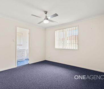 MODERN COMFORT AND SPACE - WELL EQUIPPED 4 BEDROOM HOME IN NOWRA - Photo 5