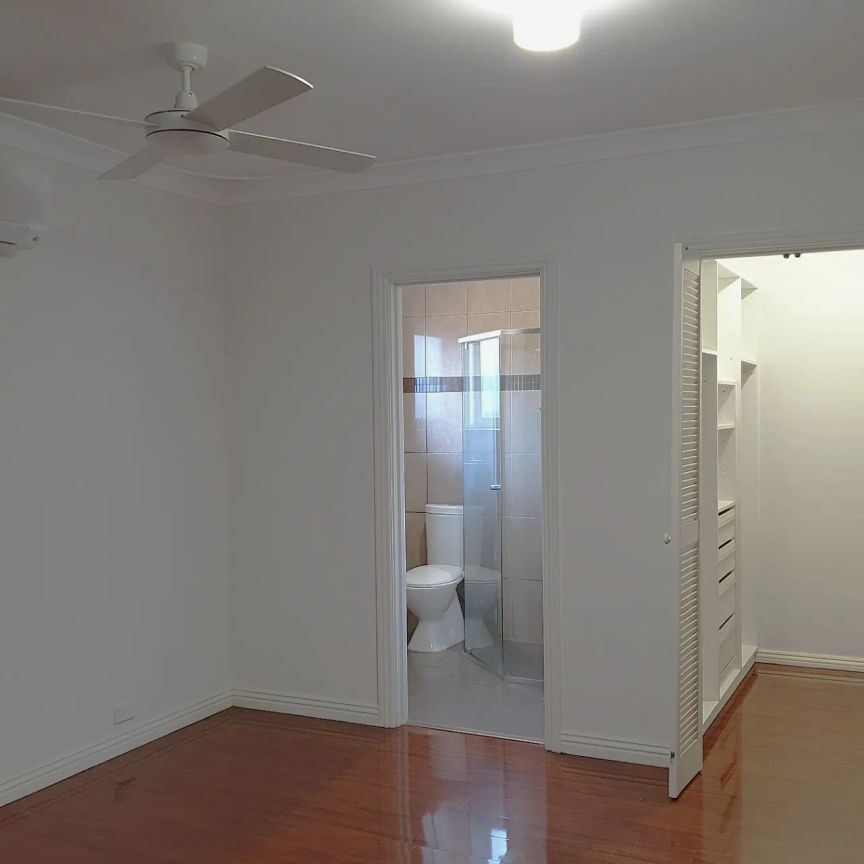 Coastal Comfort Just Minutes from the Beach .... - Photo 1