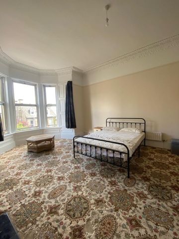 Room in a Shared House, Mayfield Road, EH9 - Photo 5