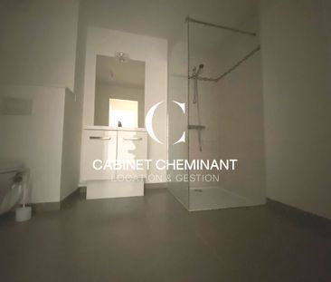 Location Appartement 1 pièce 33m² - Photo 3