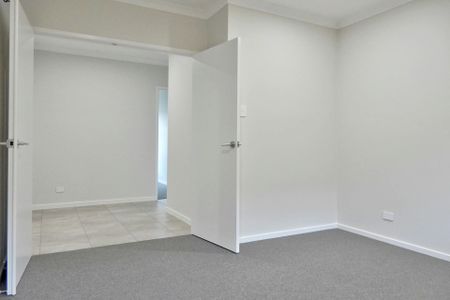 5 Bedrooms - Stylish and Spacious - Photo 4