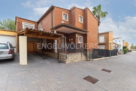 L'Eliana, Valencian Community 46183 - Photo 4