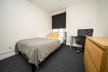 Student Apartment 5 bedroom, Broomhall, Sheffield - Photo 3