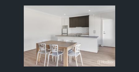 Modern 3 Bedroom Family Home - Photo 4